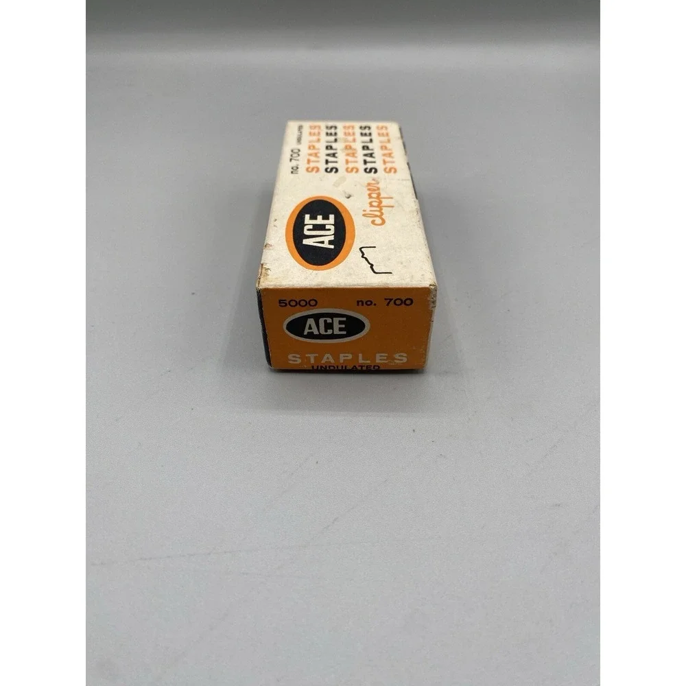 Vintage Ace‎ Clipper Undulated Staples